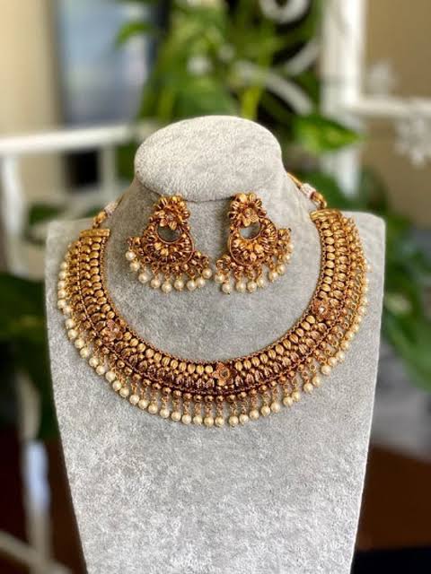 Neckless
